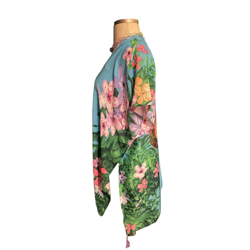 Do Everything In Love Size One Size Multi-Color Vest - Picture 2 of 3
